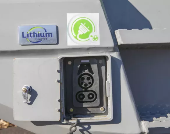 HEVI - Charging Port - CCS1